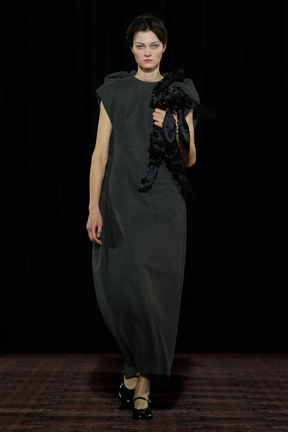 00050-simone-rocha-fall-2025-ready-to-wear-credit-gorunway