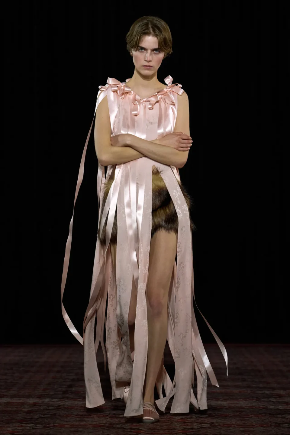 00053-simone-rocha-fall-2025-ready-to-wear-credit-gorunway