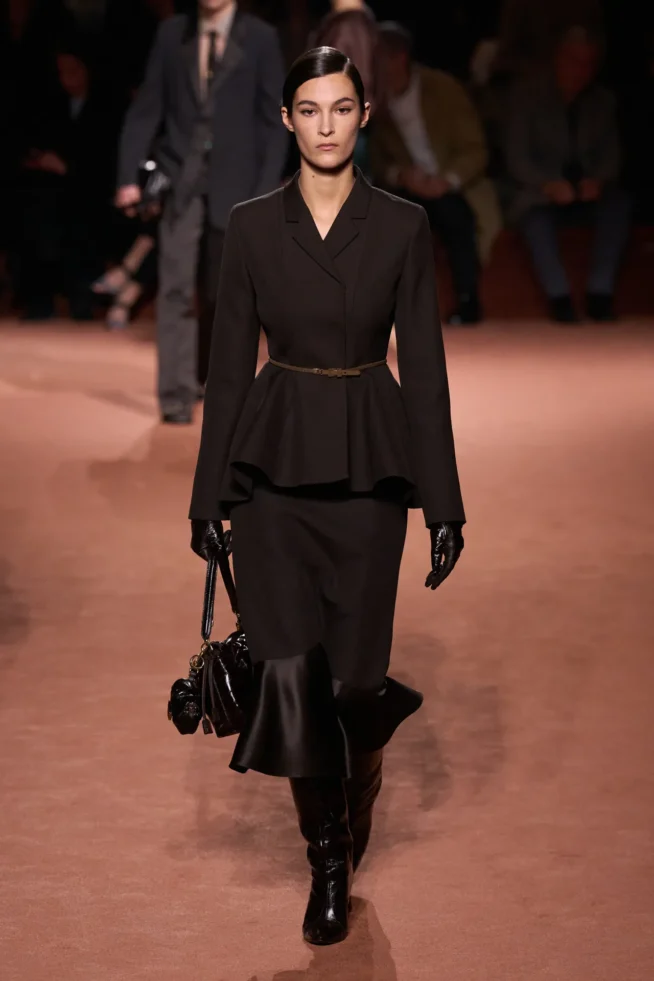 00054-fendi-fall-2025-ready-to-wear-credit-gorunway