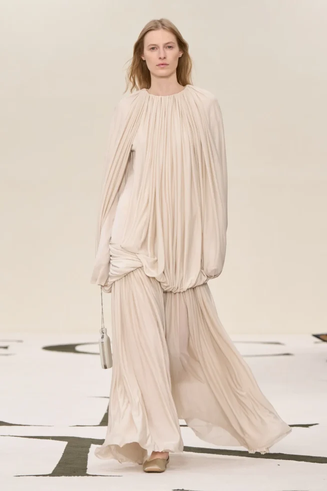 00056-calvin-klein-collection-fall-2025-ready-to-wear-credit-brand