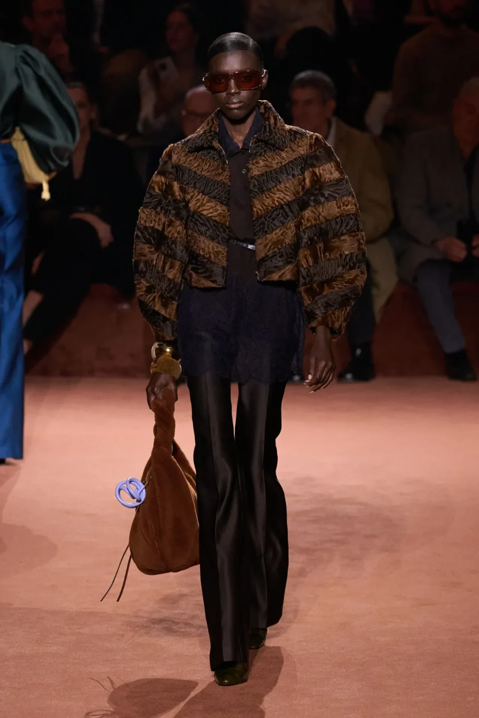 00056-fendi-fall-2025-ready-to-wear-credit-gorunway