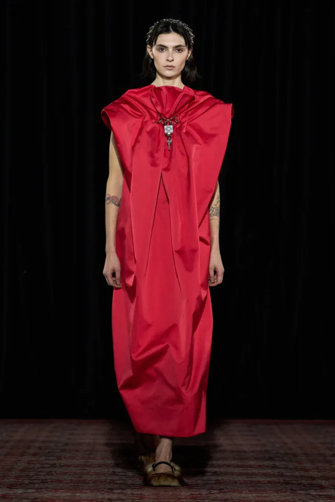 00056-simone-rocha-fall-2025-ready-to-wear-credit-gorunway
