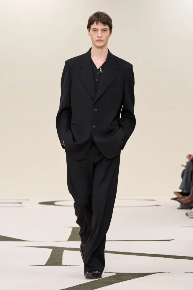 00059-calvin-klein-collection-fall-2025-ready-to-wear-credit-brand