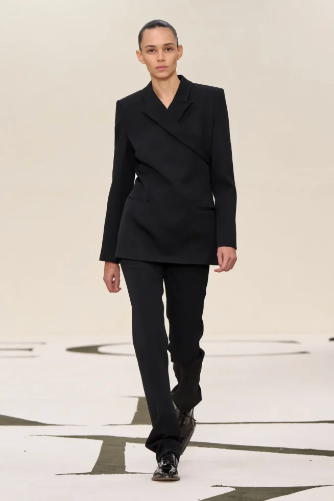 00062-calvin-klein-collection-fall-2025-ready-to-wear-credit-brand