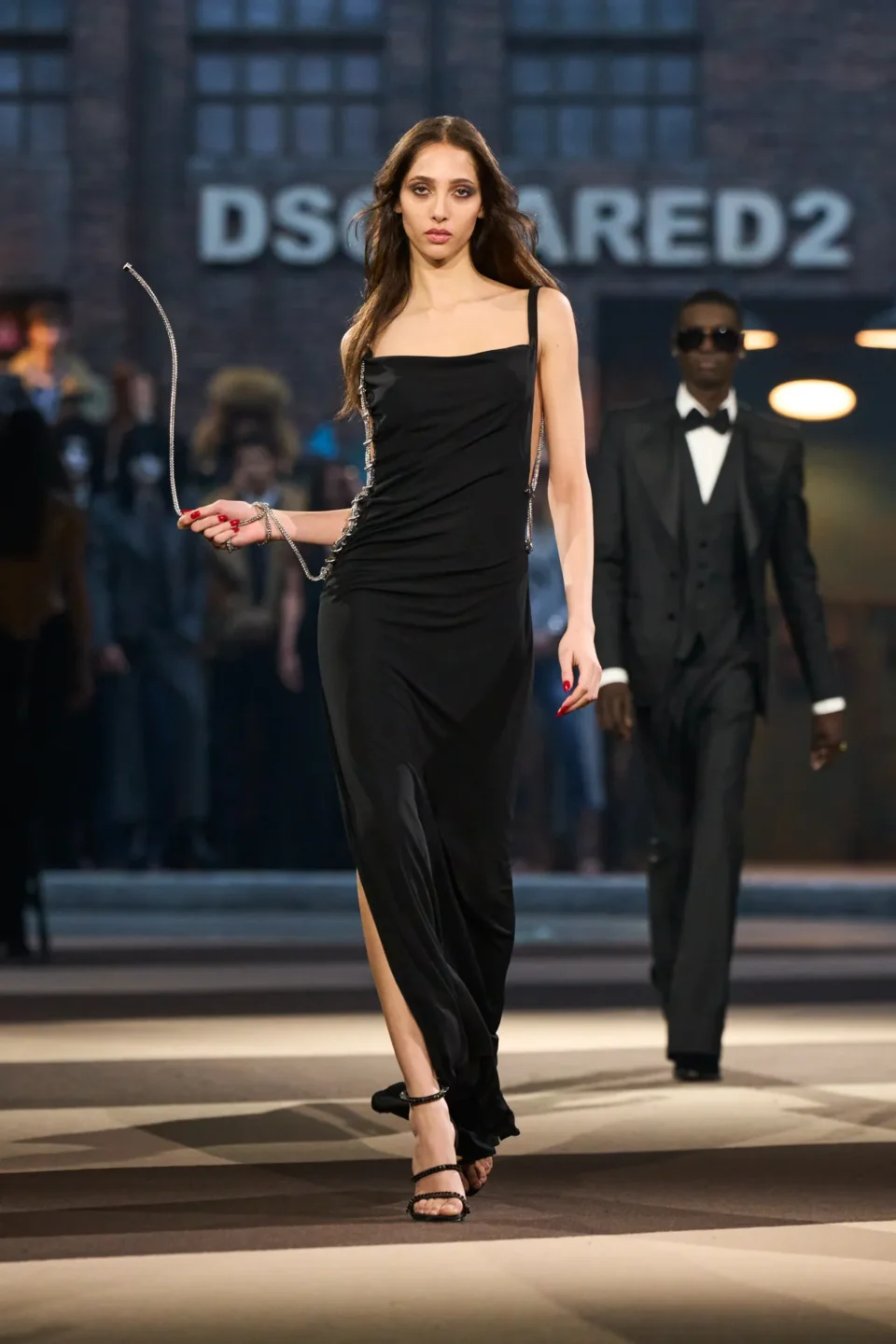 00062-dsquared2-fall-2025-ready-to-wear-credit-gorunway