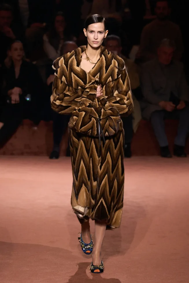 00063-fendi-fall-2025-ready-to-wear-credit-gorunway