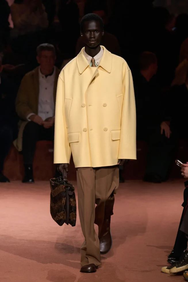00069-fendi-fall-2025-ready-to-wear-credit-gorunway