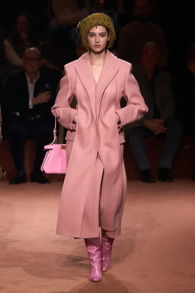 00070-fendi-fall-2025-ready-to-wear-credit-gorunway