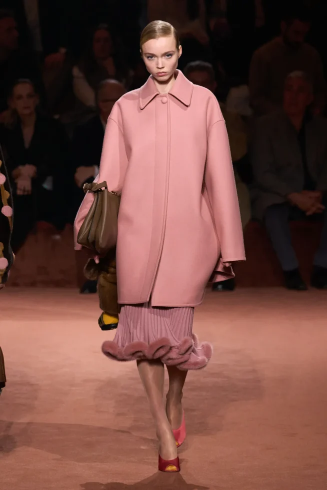 00071-fendi-fall-2025-ready-to-wear-credit-gorunway