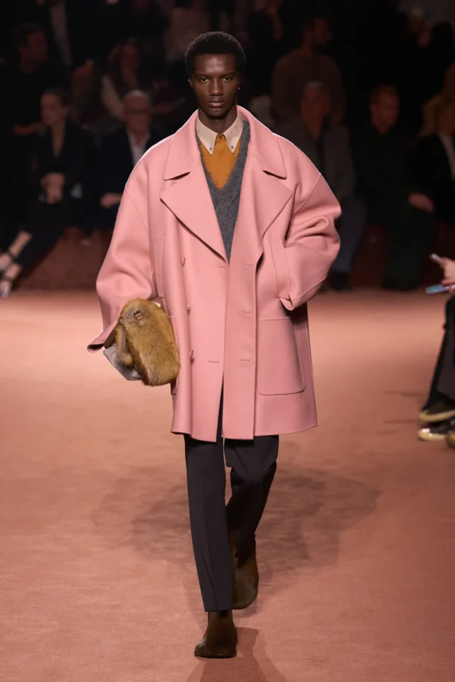 00073-fendi-fall-2025-ready-to-wear-credit-gorunway