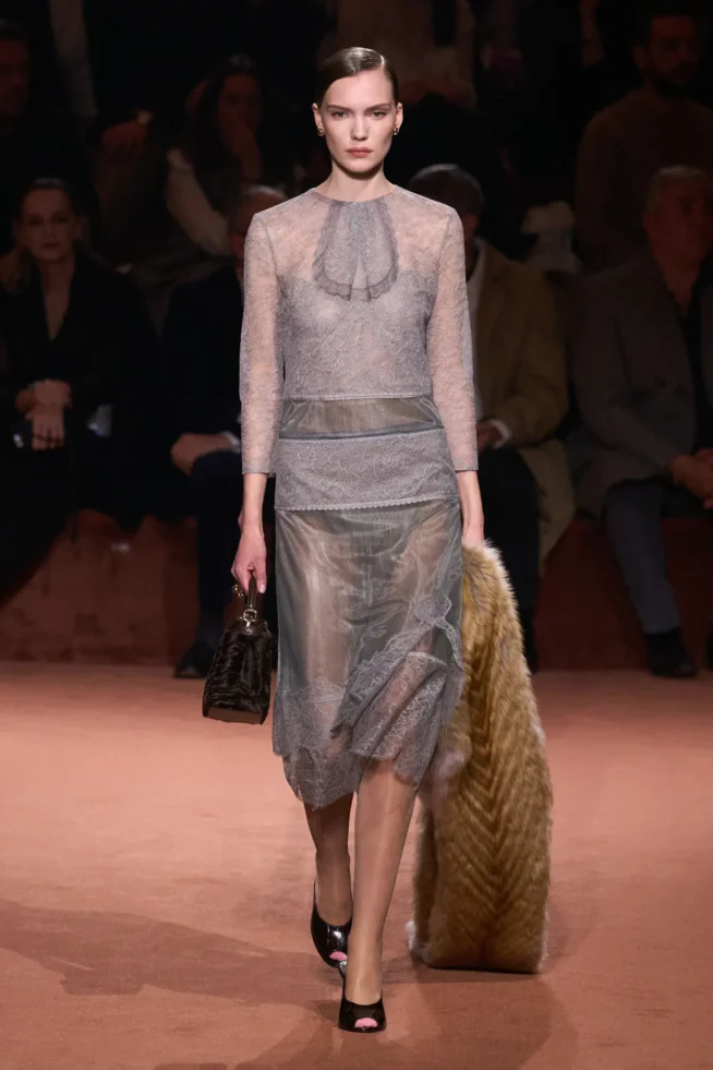 00074-fendi-fall-2025-ready-to-wear-credit-gorunway