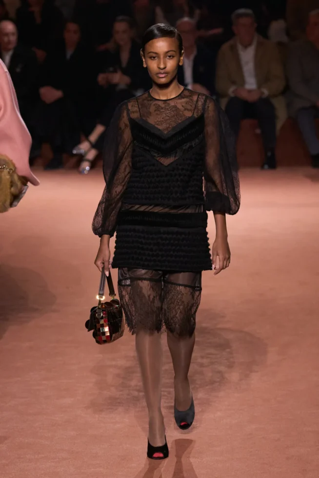 00079-fendi-fall-2025-ready-to-wear-credit-gorunway
