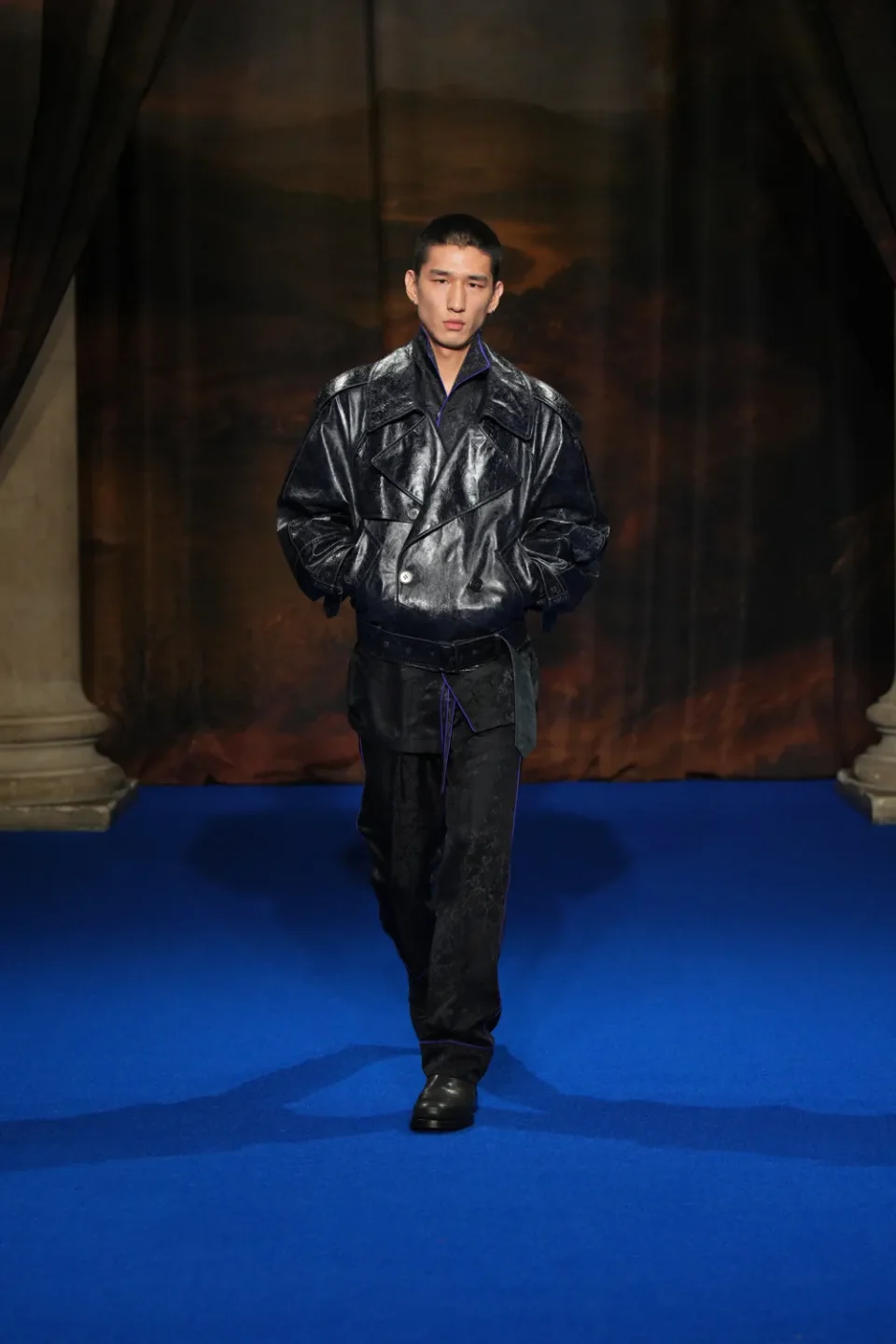 DT_BURBERRY_2025_W25_FEBRUARY_SHOW_RUNWAY_LOOK_FRONT_48_RGB _2x3