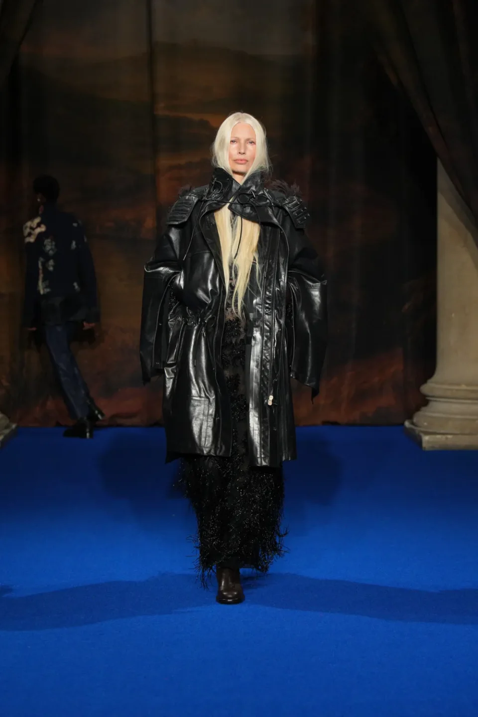 DT_BURBERRY_2025_W25_FEBRUARY_SHOW_RUNWAY_LOOK_FRONT_61_RGB _2x3