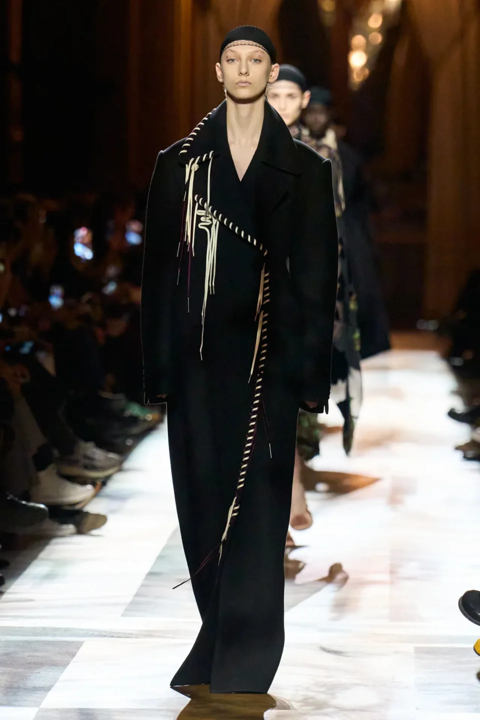 00001-dries-van-noten-fall-2025-ready-to-wear-credit-gorunway