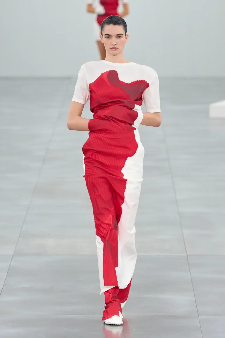 00001-issey-miyake-fall-2025-ready-to-wear-credit-gorunway