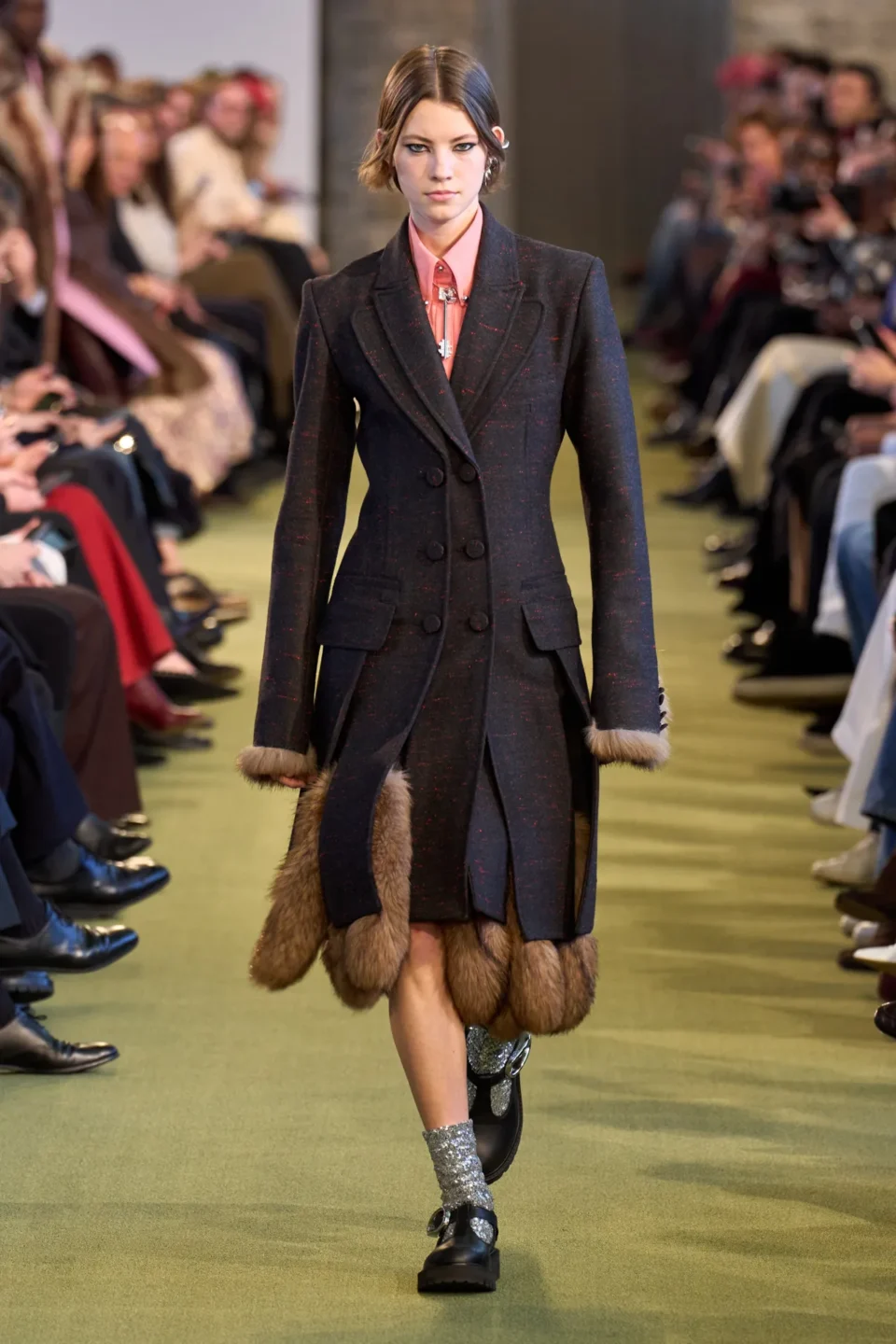 00001-rabanne-fall-2025-ready-to-wear-credit-gorunway