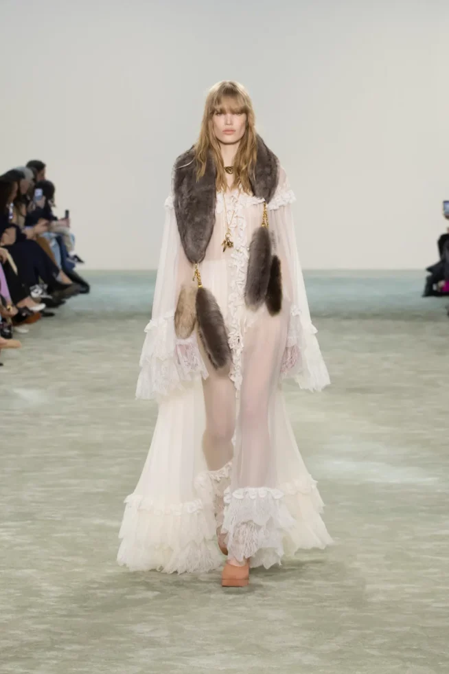 00002-chloe-fall-2025-ready-to-wear-credit-brand