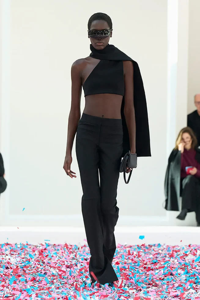 00002-courreges-fall-2025-ready-to-wear-credit-brand
