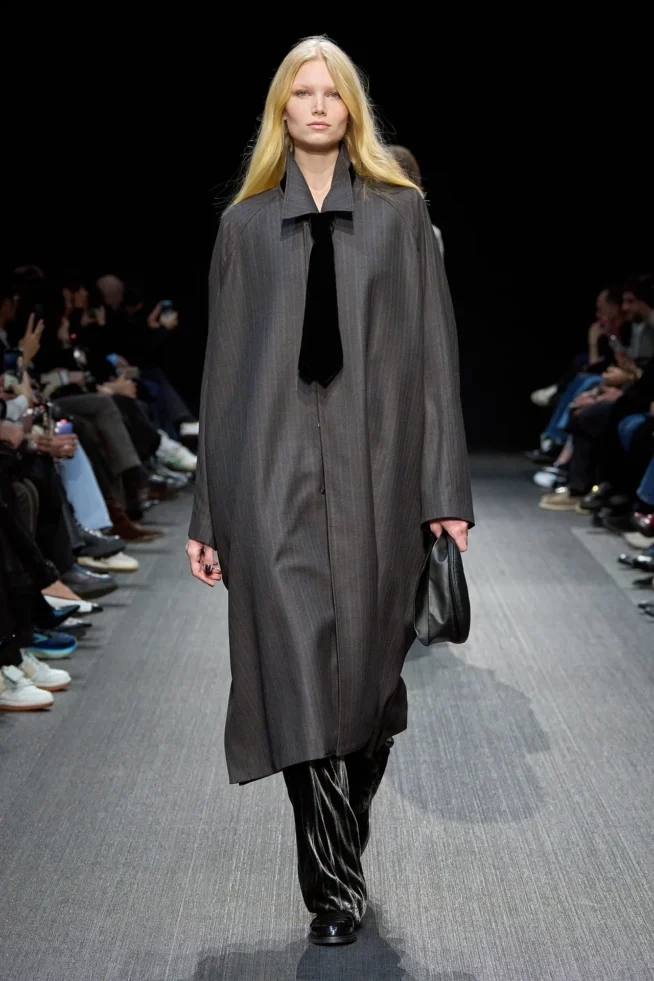 00002-emporio-armani-fall-2025-ready-to-wear-credit-gorunway