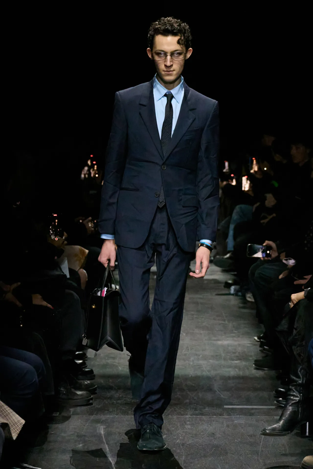 00003-balenciaga-fall-2025-ready-to-wear-credit-gorunway