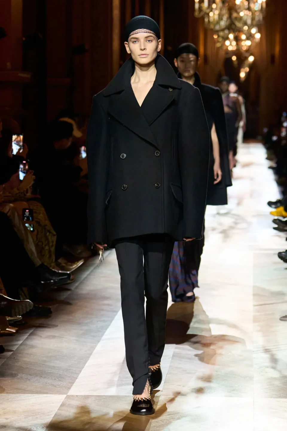 00004-dries-van-noten-fall-2025-ready-to-wear-credit-gorunway