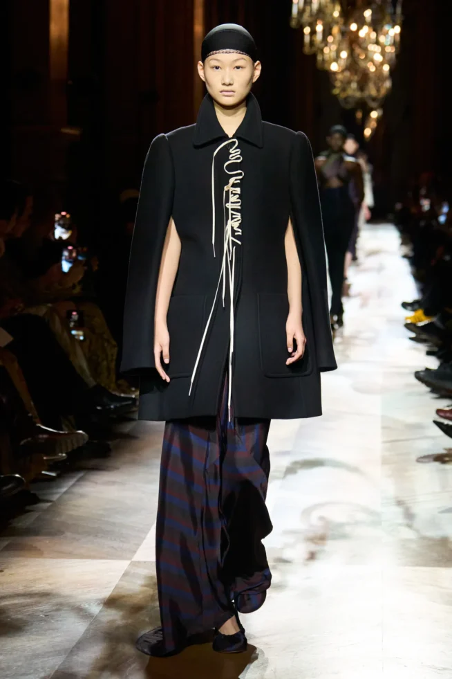 00005-dries-van-noten-fall-2025-ready-to-wear-credit-gorunway