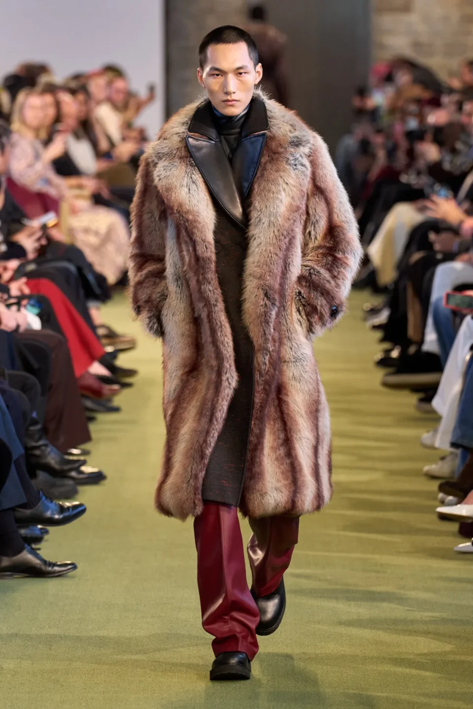 00005-rabanne-fall-2025-ready-to-wear-credit-gorunway