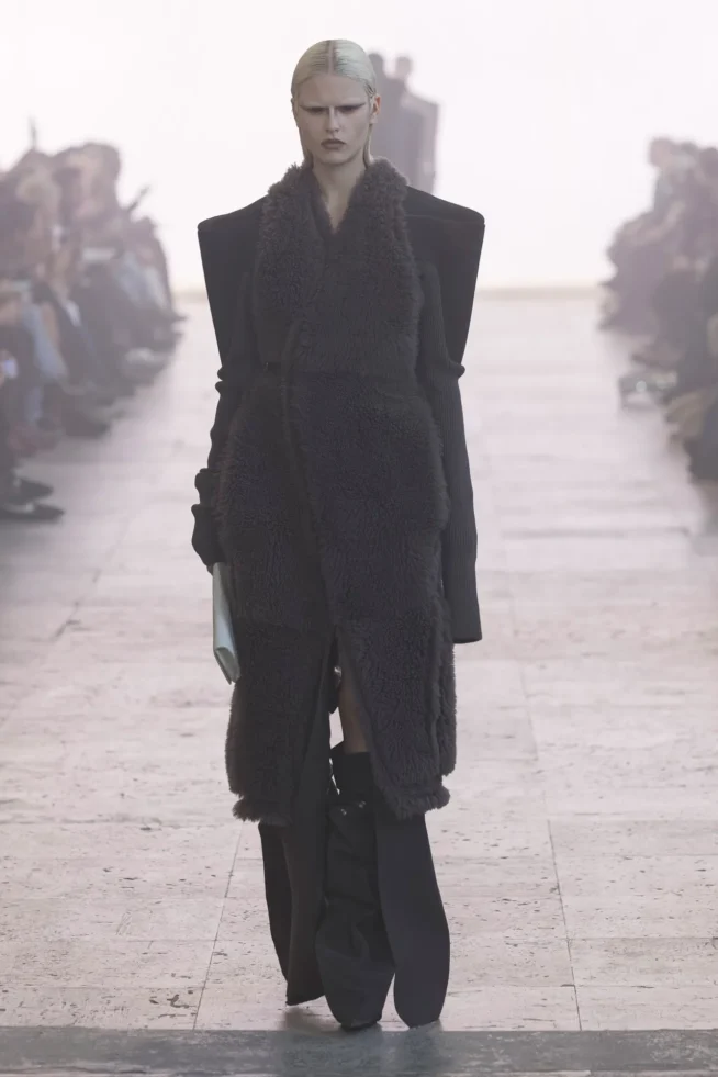 00005-rick-owens-fall-2025-ready-to-wear-credit-brand