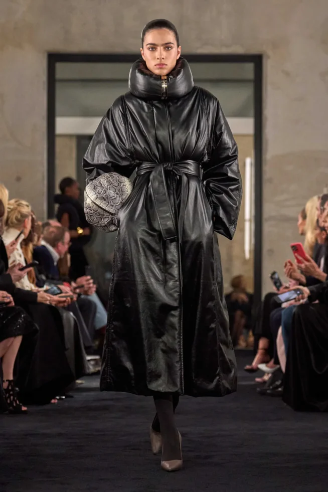 00006-alaia-fall-2025-ready-to-wear-credit-brand