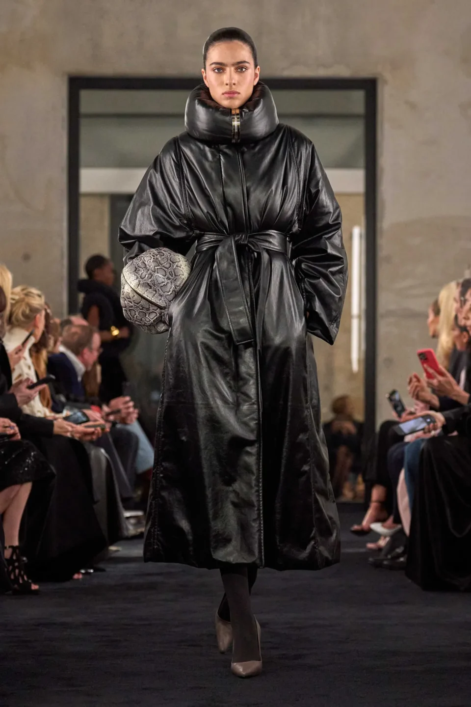 00006-alaia-fall-2025-ready-to-wear-credit-brand