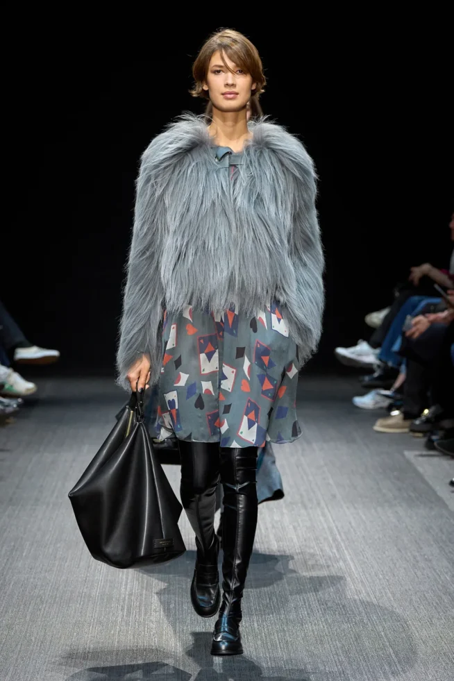 00006-emporio-armani-fall-2025-ready-to-wear-credit-gorunway