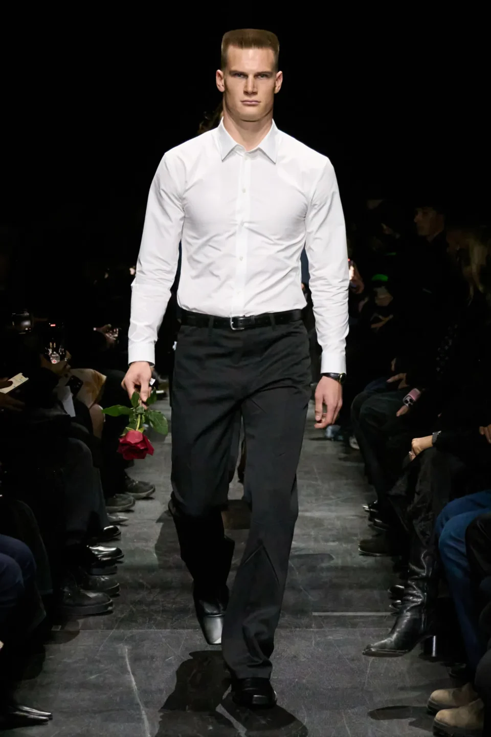 00007-balenciaga-fall-2025-ready-to-wear-credit-gorunway