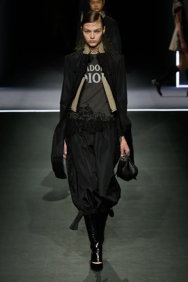 00007-christian-dior-fall-2025-ready-to-wear-credit-gorunway