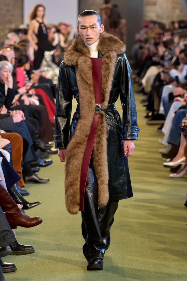 00007-rabanne-fall-2025-ready-to-wear-credit-gorunway