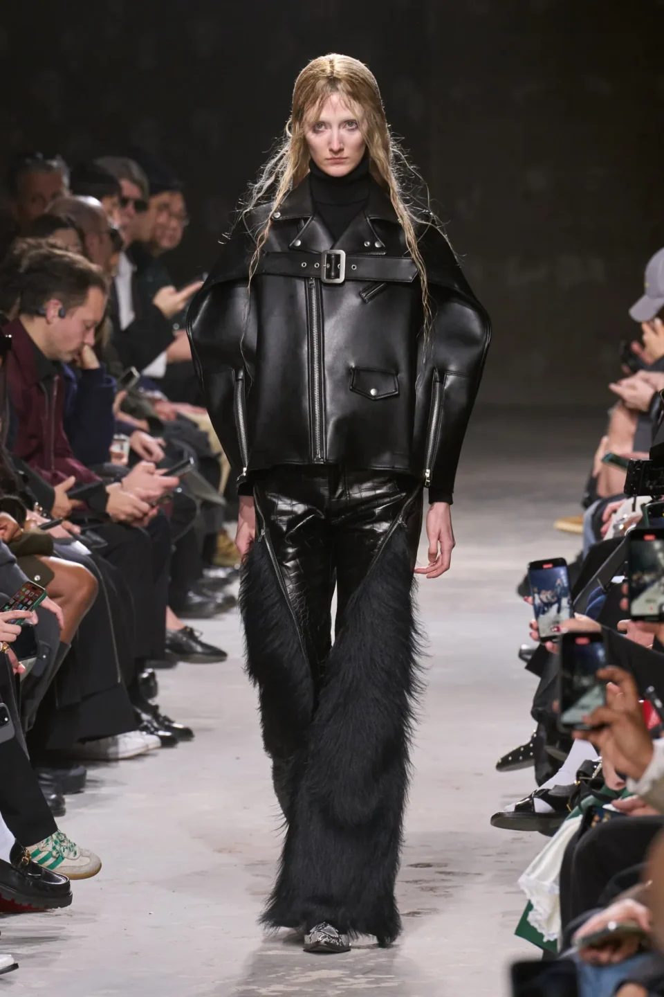 00008-junya-watanabe-fall-2025-ready-to-wear-credit-gorunway