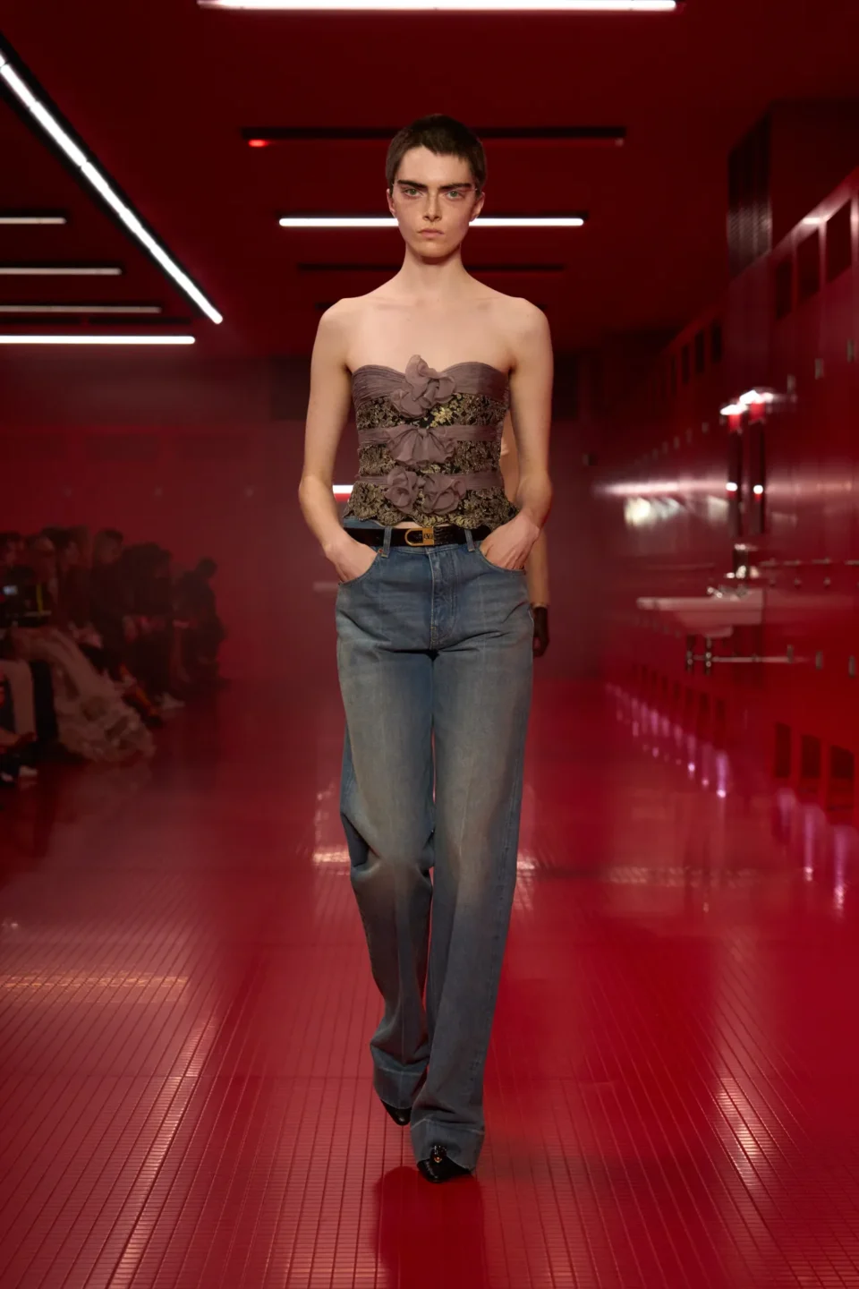00008-valentino-fall-2025-ready-to-wear-credit-gorunway