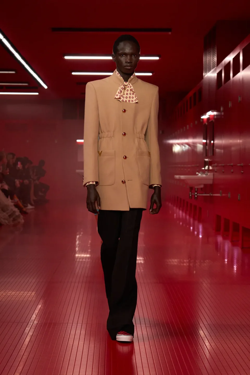 00009-valentino-fall-2025-ready-to-wear-credit-gorunway