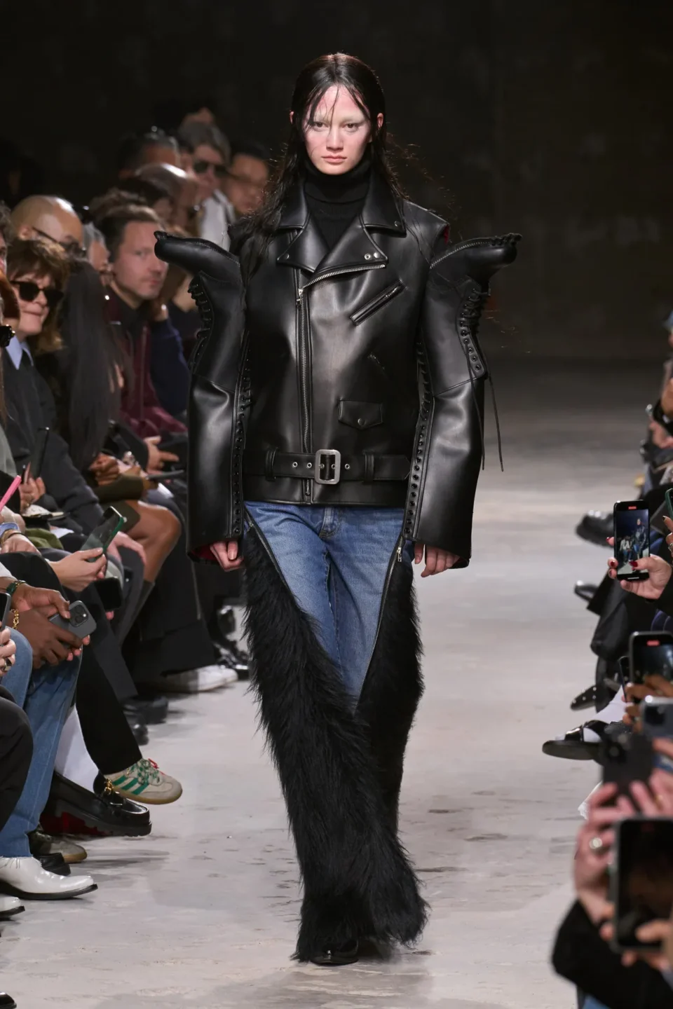 00010-junya-watanabe-fall-2025-ready-to-wear-credit-gorunway