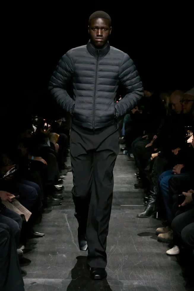 00011-balenciaga-fall-2025-ready-to-wear-credit-gorunway