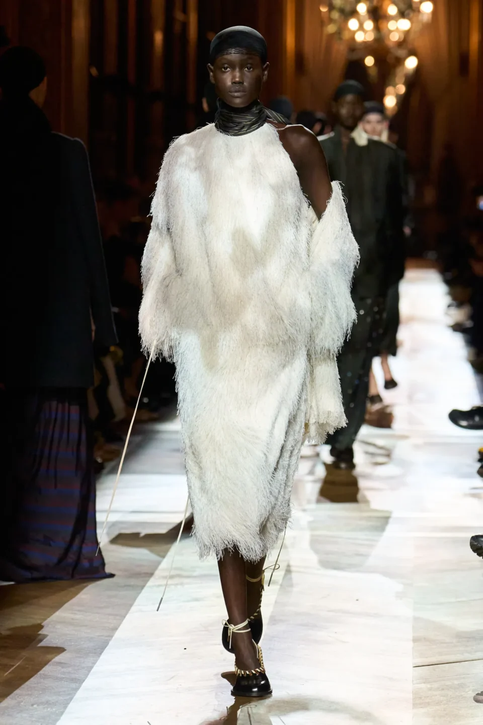 00011-dries-van-noten-fall-2025-ready-to-wear-credit-gorunway