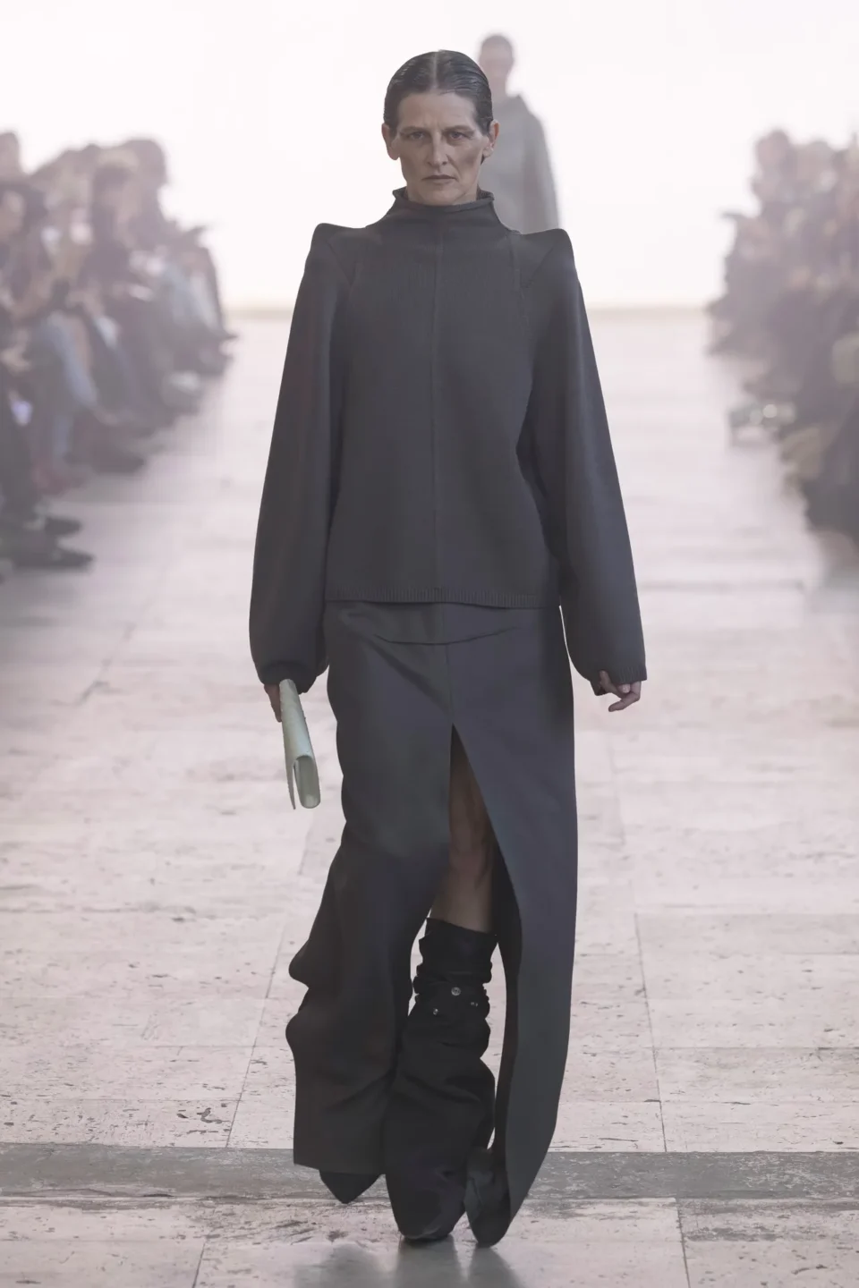 00011-rick-owens-fall-2025-ready-to-wear-credit-brand