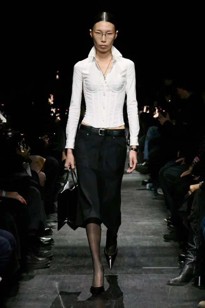 00012-balenciaga-fall-2025-ready-to-wear-credit-gorunway