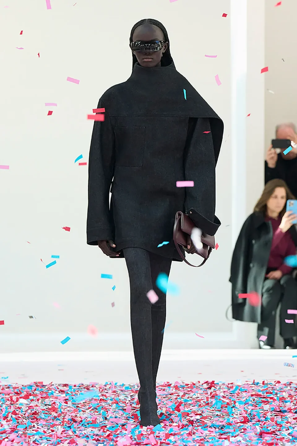 00012-courreges-fall-2025-ready-to-wear-credit-brand