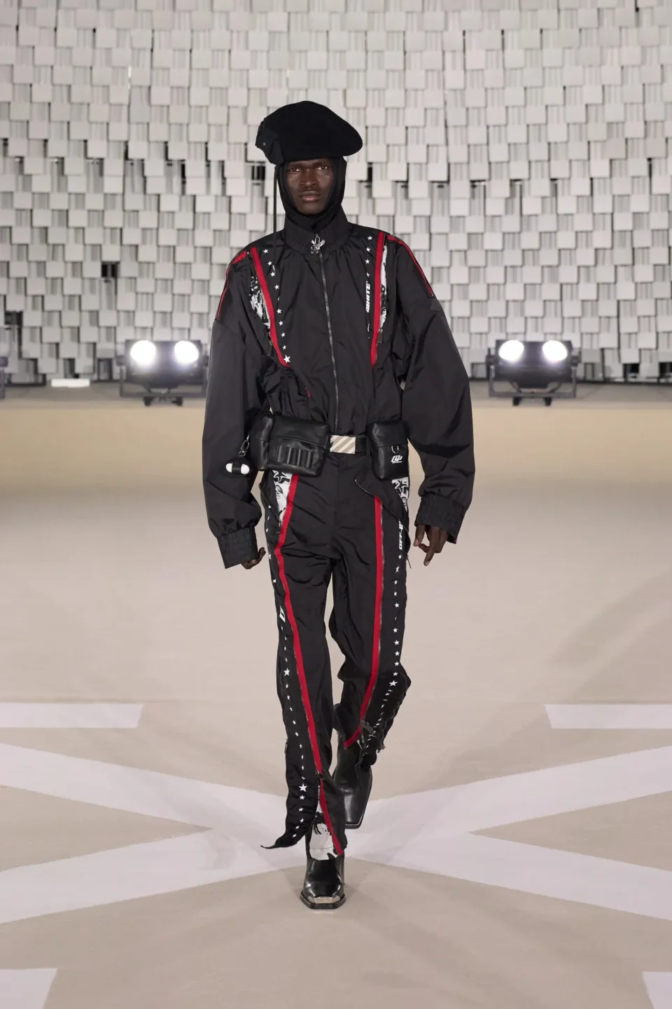 00012-off-white-fall-2025-ready-to-wear-credit-gorunway
