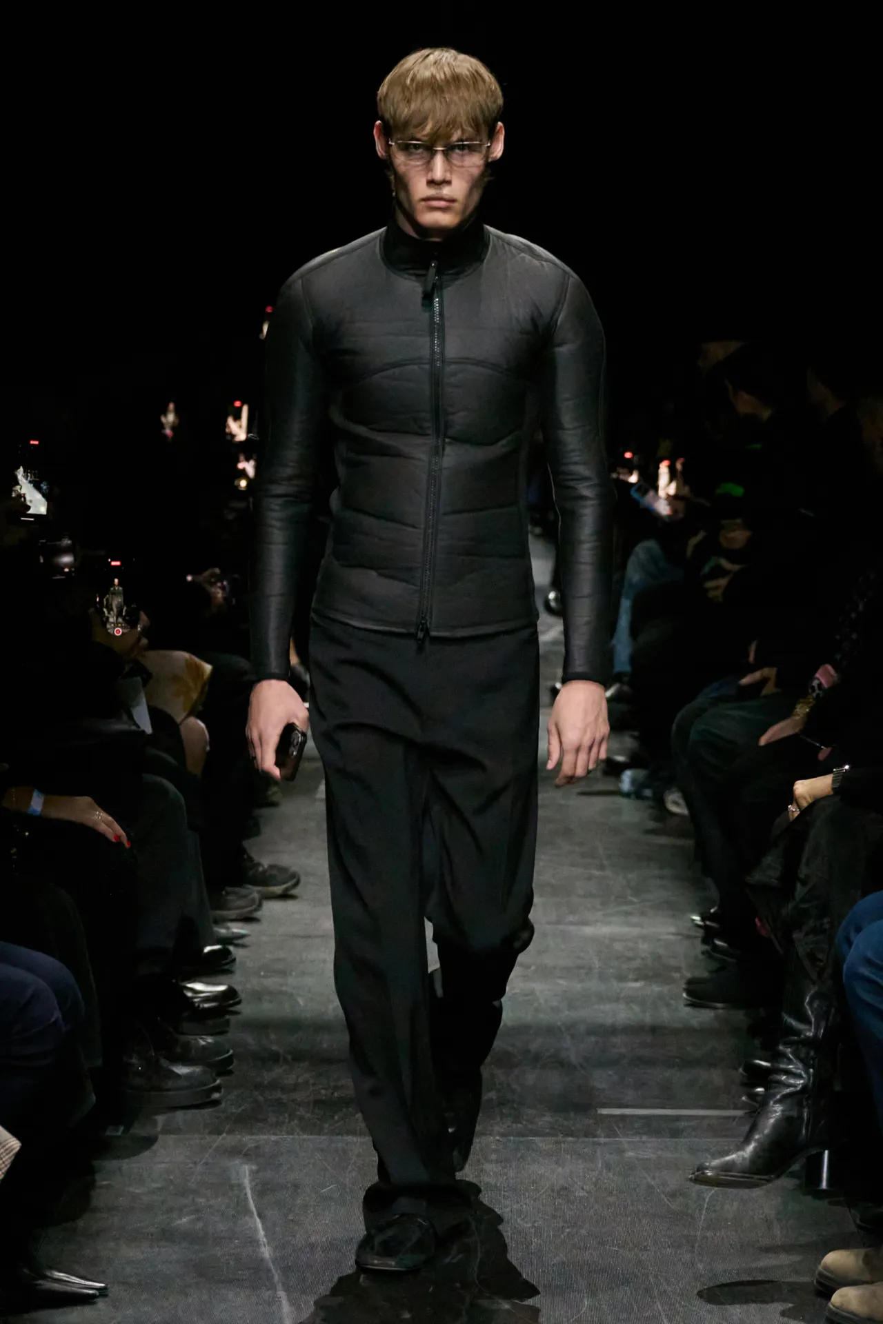 00013-balenciaga-fall-2025-ready-to-wear-credit-gorunway