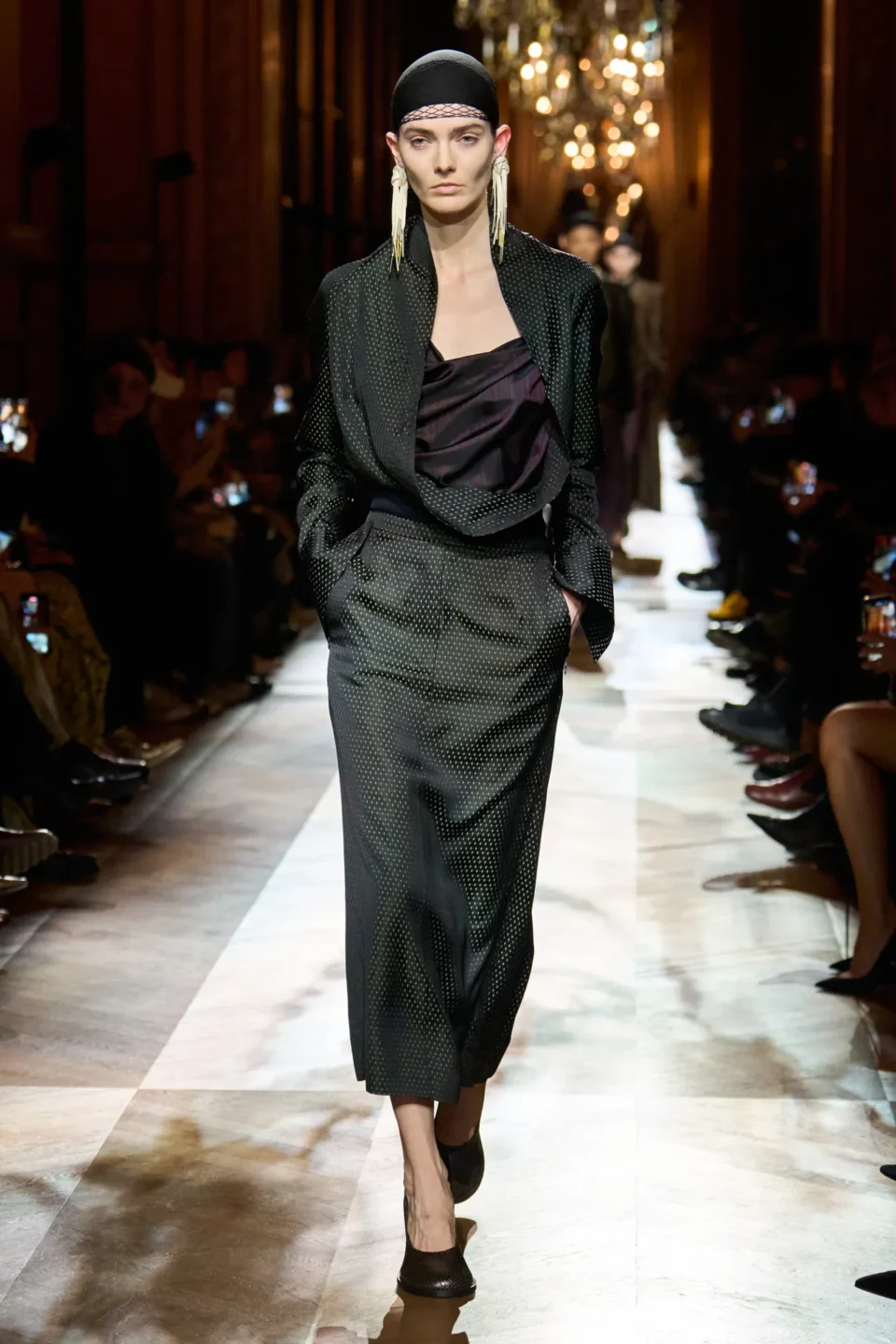 00013-dries-van-noten-fall-2025-ready-to-wear-credit-gorunway