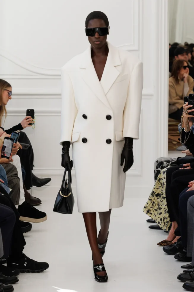 00013-givenchy-fall-2025-ready-to-wear-credit-brand