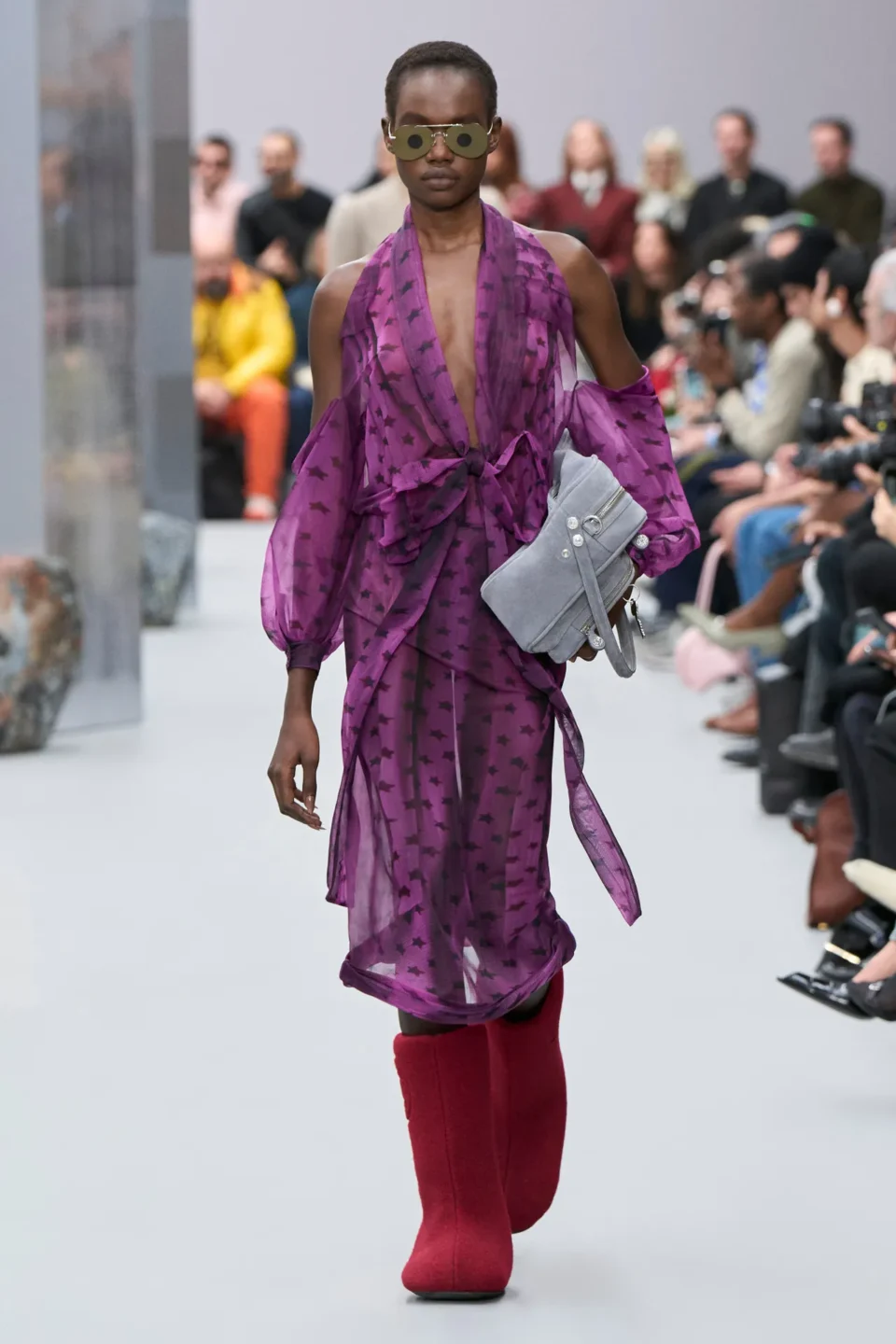 00014-acne-studios-fall-2025-ready-to-wear-credit-gorunway