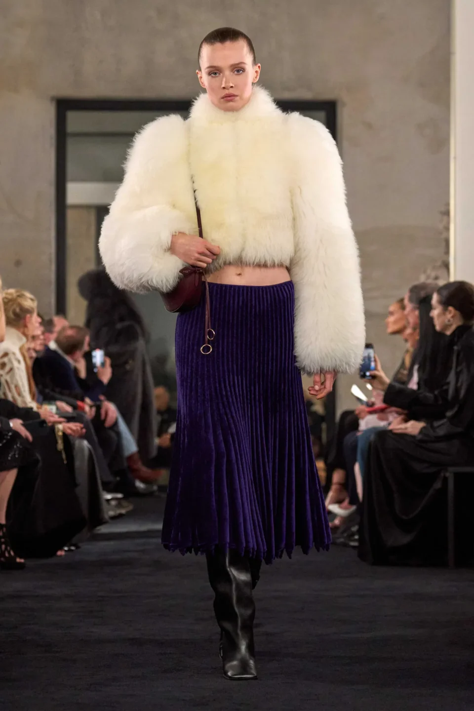 00014-alaia-fall-2025-ready-to-wear-credit-brand